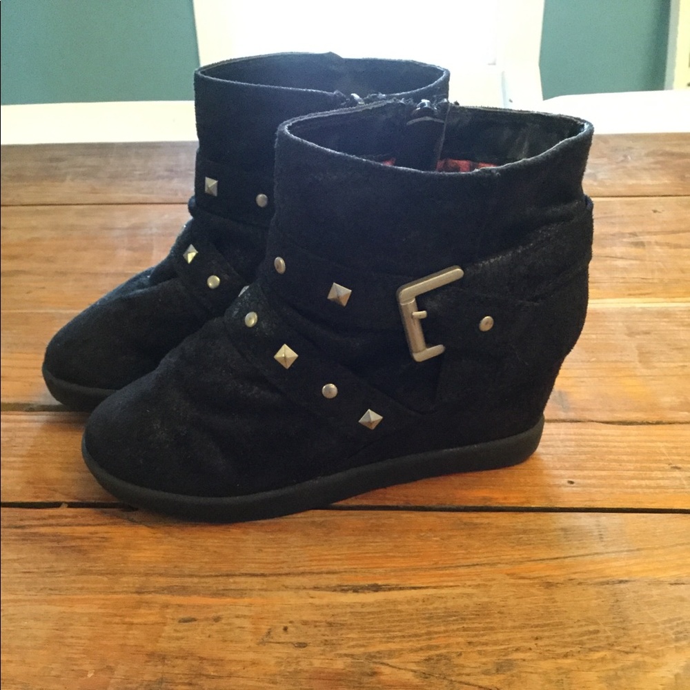 Girls boots